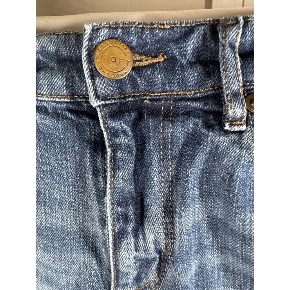 Loft Womens Navy Jeans Shorts Size 4 - Picture 2 of 6